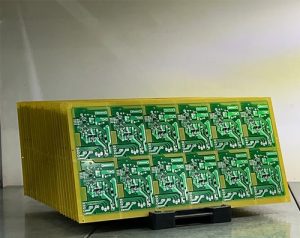 ee3-min-300x238